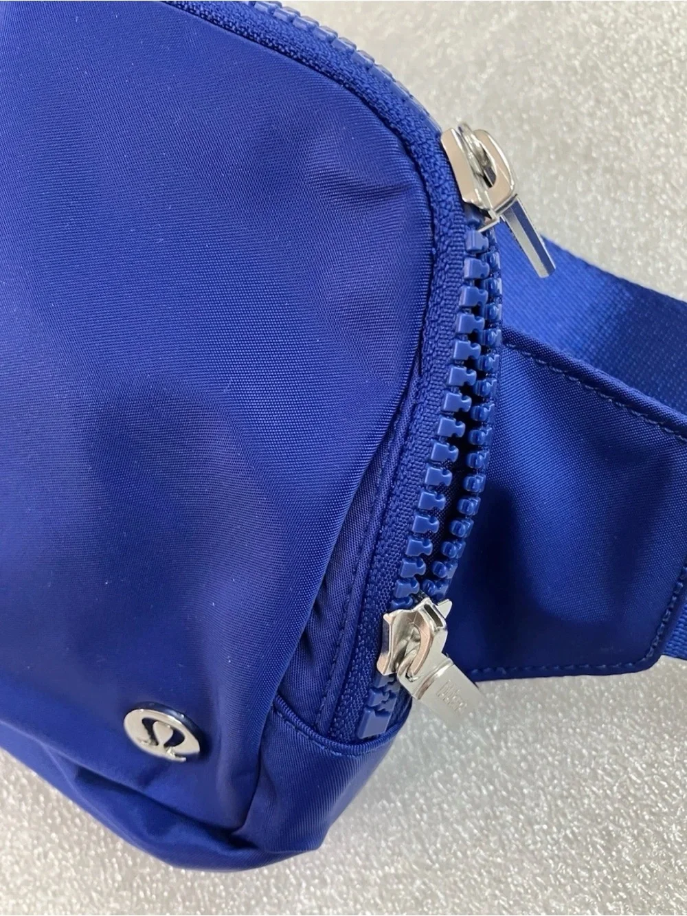 Belt bag, size 2 L